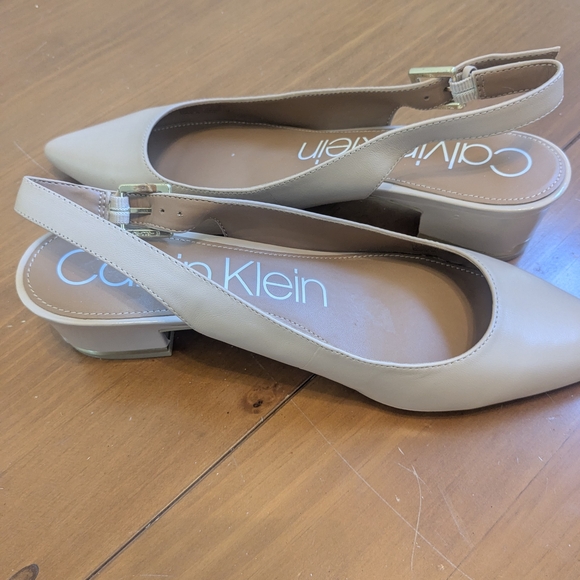Calvin Klein Tan Slingback Pumps Pointed Toe Block Heel Nude Career Shoes Size 9 - Picture 7 of 11